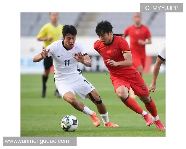 国外媒体采访中国足球球星 解析其在国际赛场上的表现与挑战